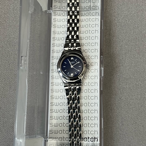 Swatch Irony Quartz Movement Blue Dial Ladies Watch YSS288G great condition! - Picture 6 of 10